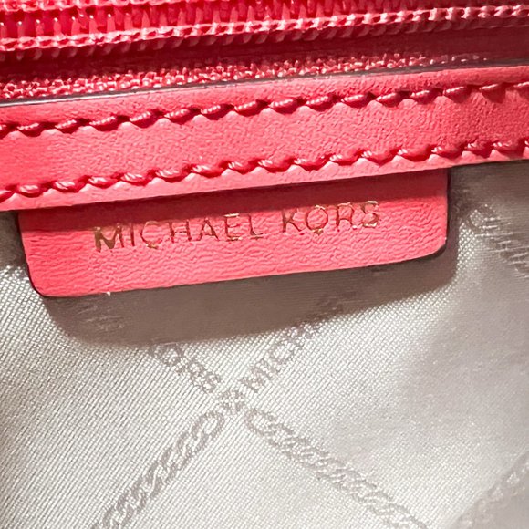 Michael Kors Blaire XS Duffle Satchel Shoulder Crossbody Bag MK Dahlia - Picture 10 of 15